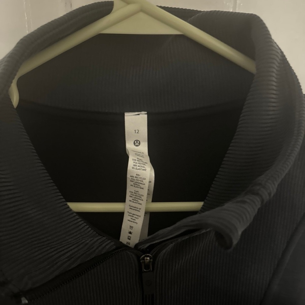 Lululemon Brushed Softstreme Ribbed Half Zip size 10 - Picture 6 of 6